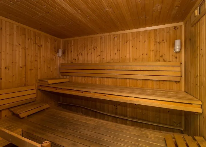 Vandalou By Alzira Apartman