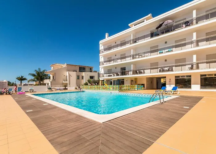 Vandalou By Alzira Apartman