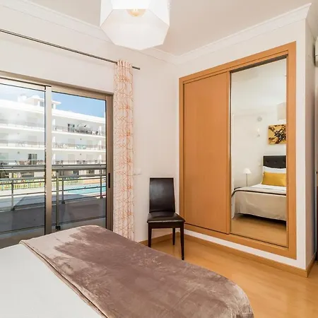 Daire Vandalou By Alzira *